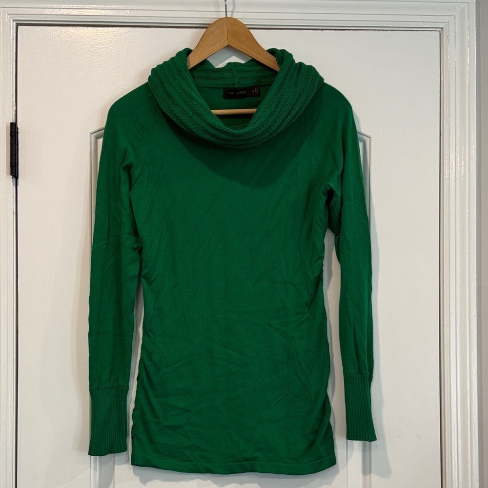 ⚫️ The Limited Emerald Cowl Neck Sweater Size Medium